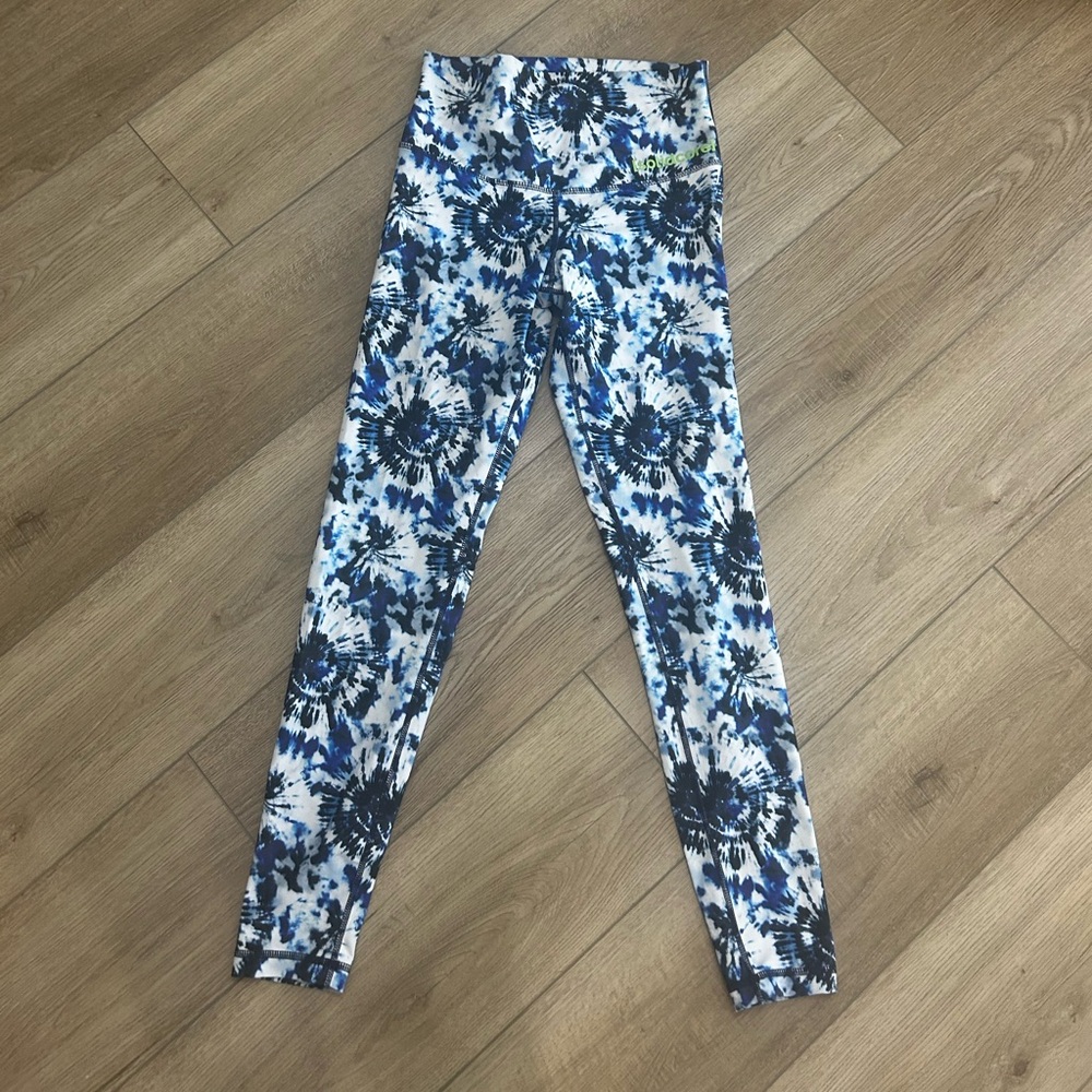 Solidcore DYI Blue and White Patterned Leggings
